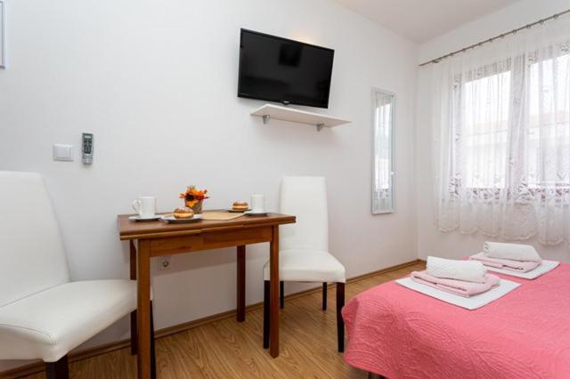 Apartments Marinko Baska  Bagian luar foto