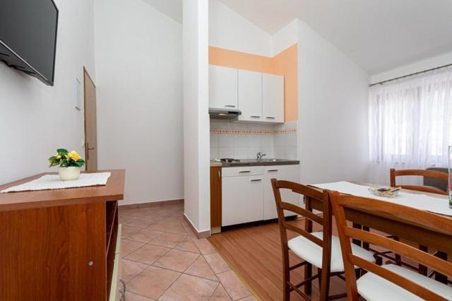 Apartments Marinko Baska  Bagian luar foto